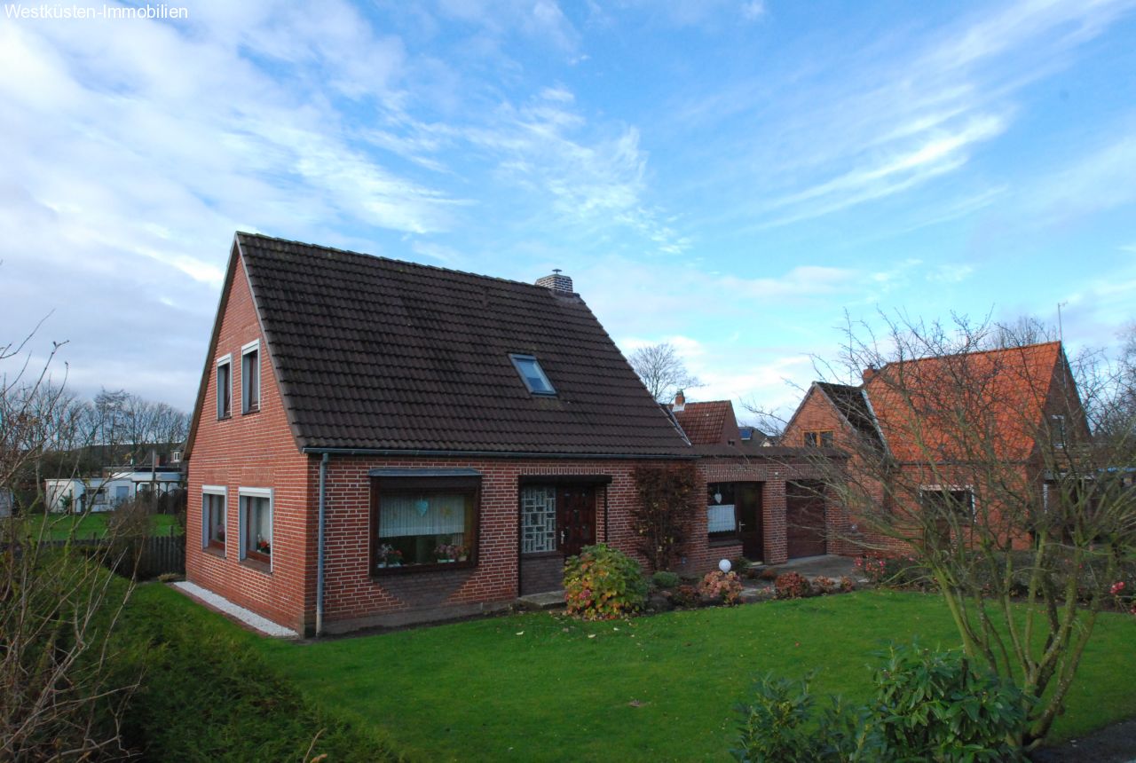 Friedrichskoog: Das sehr gepflegte Einfamilienhaus direkt am Hafen! 