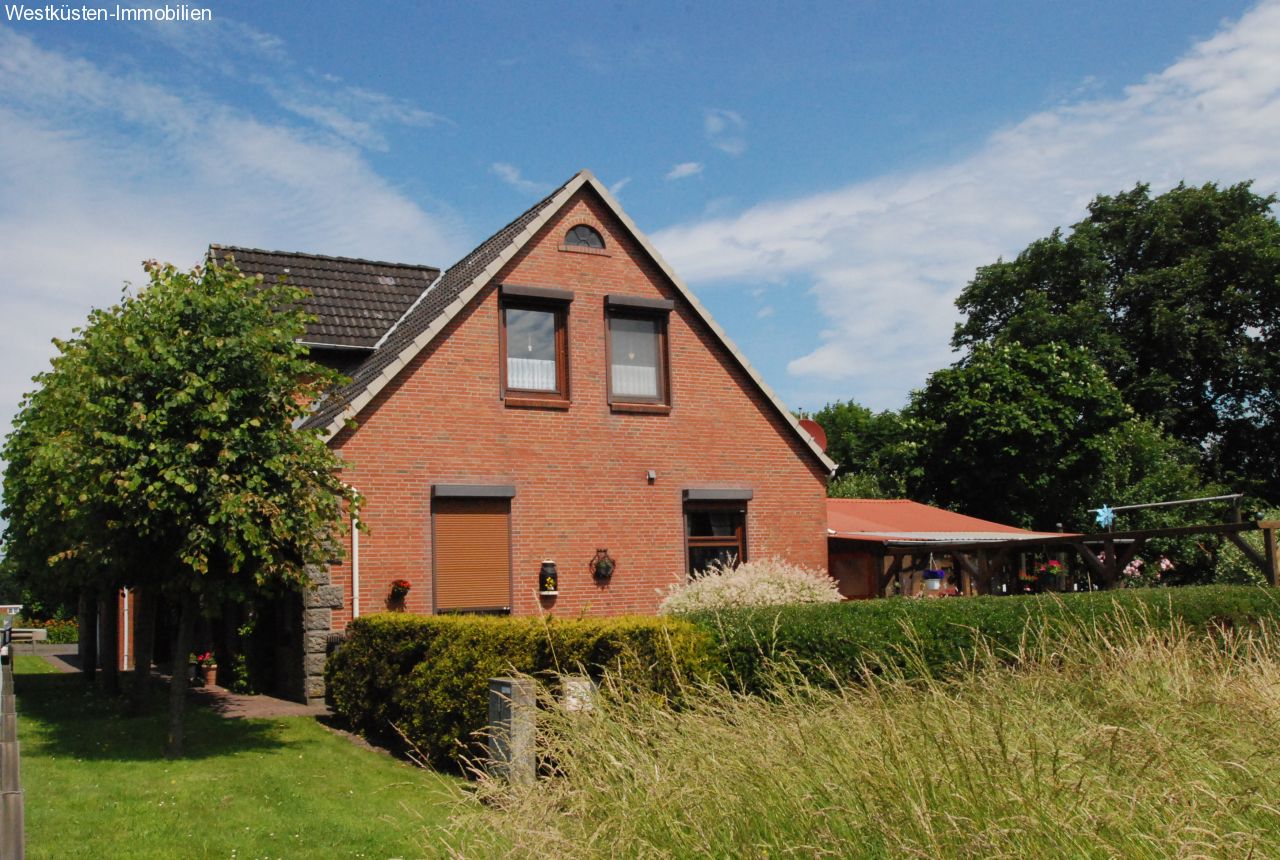 Schmedeswurth: Reserviert! Das großzügige Einfamilienhaus in verkehrsgünstiger Lage! 