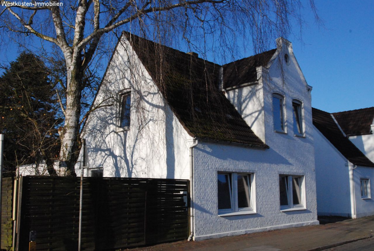 Heide: Das Stadthaus in zentrumsnaher Lage, perfekt für Handwerker! 