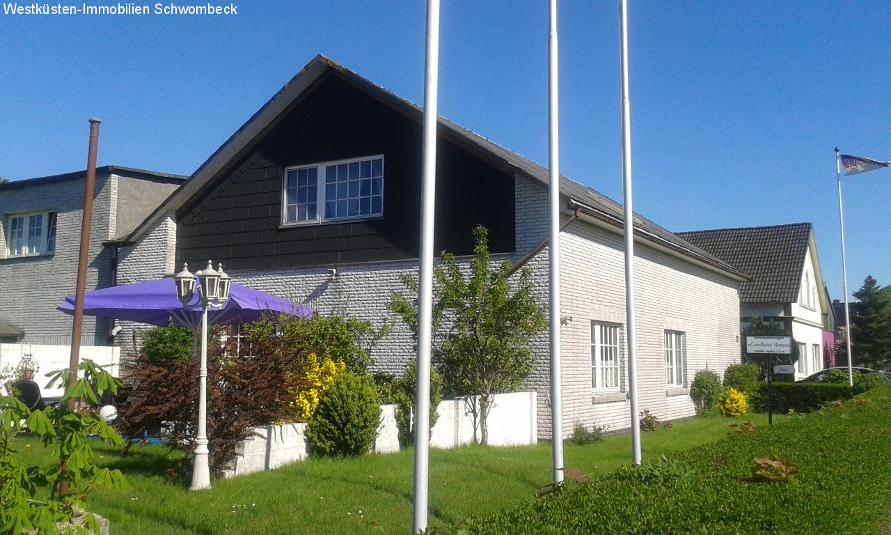 Averlak: Großes Wohnhaus inkl. Baugrundstück in Averlak! 