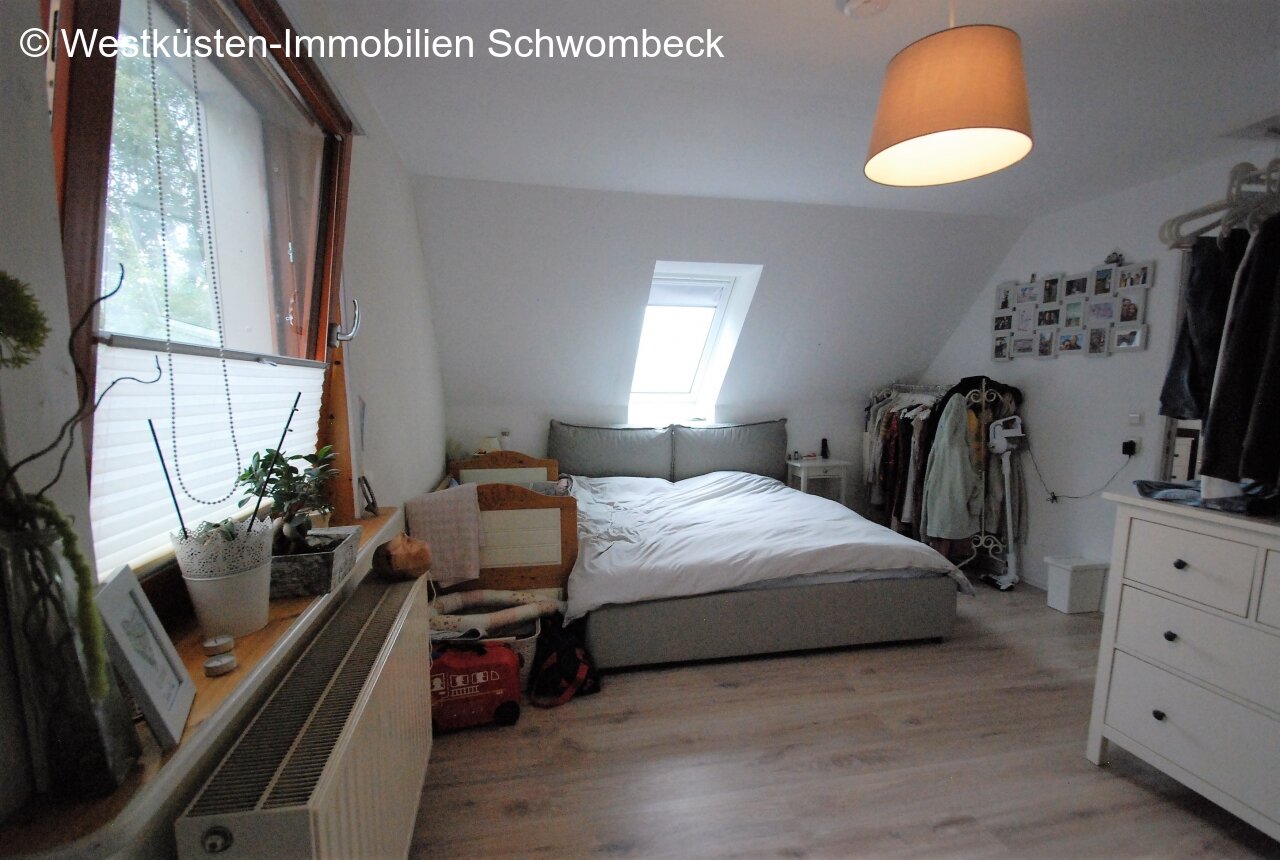 Schlafzimmer DG