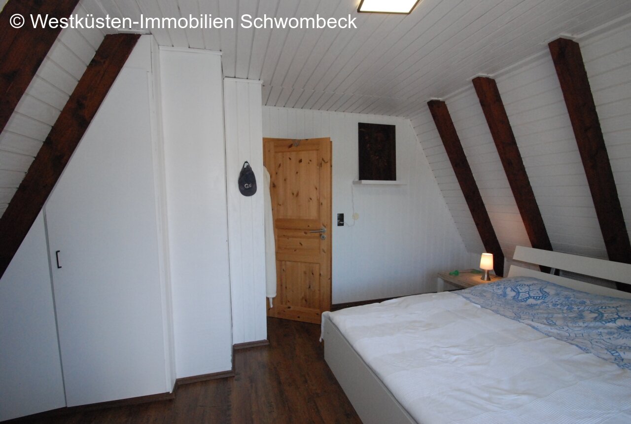 Schlafzimmer 1 DG