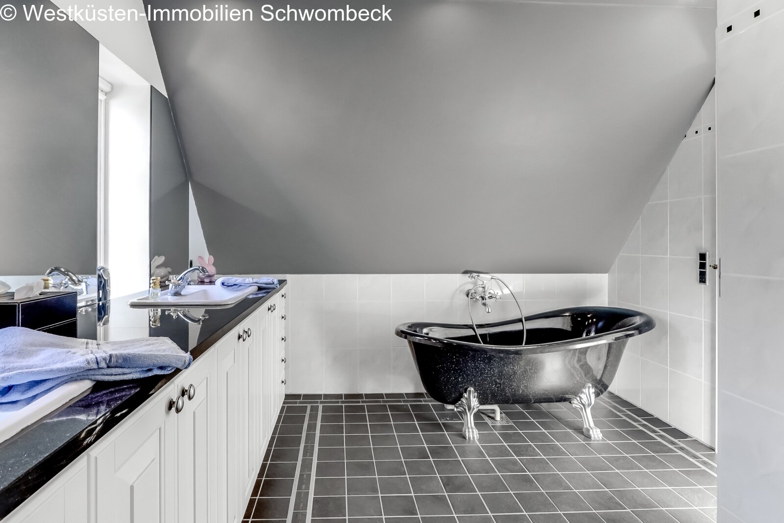 Badehzimmer DG