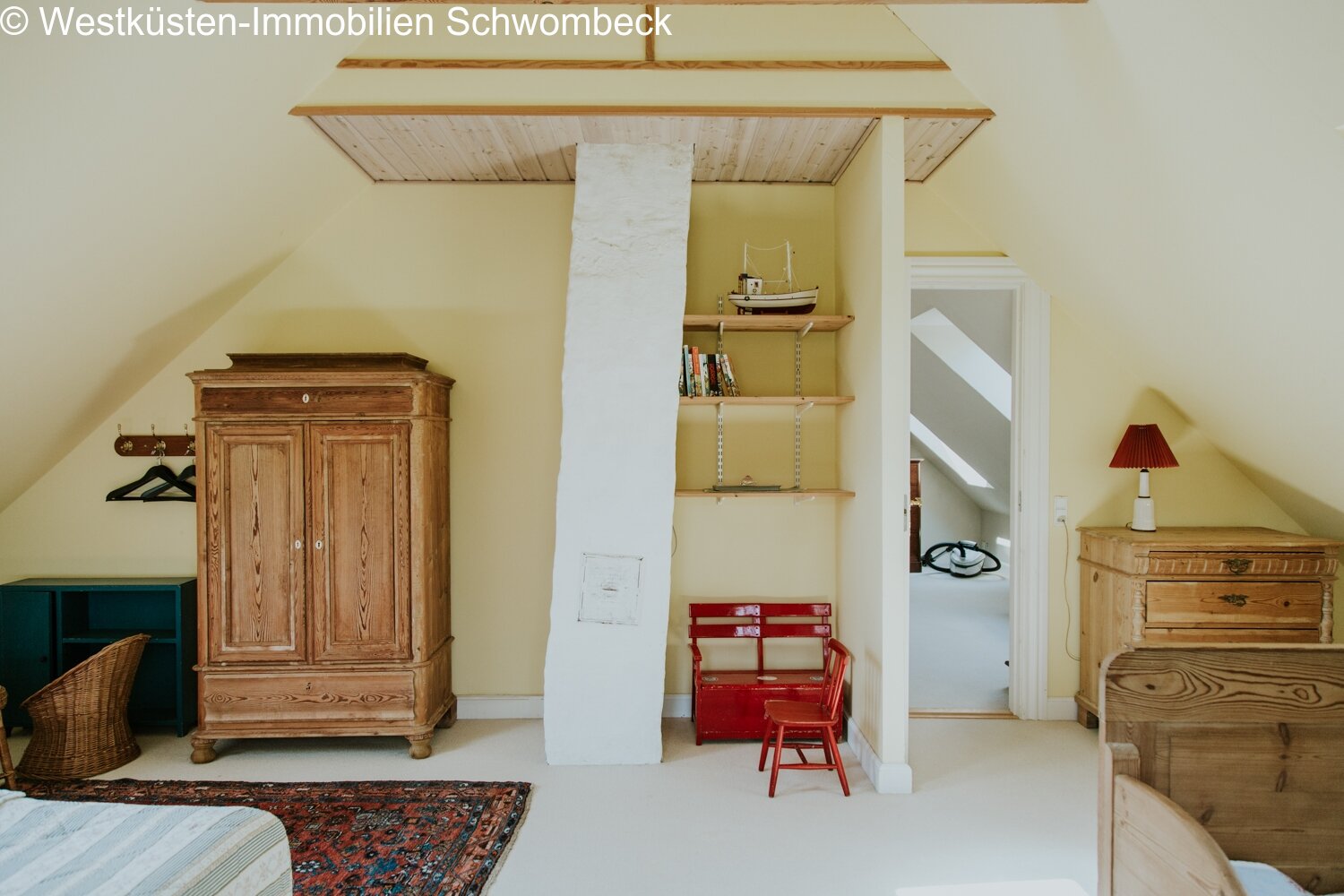 Schlafzimmer 1 DG