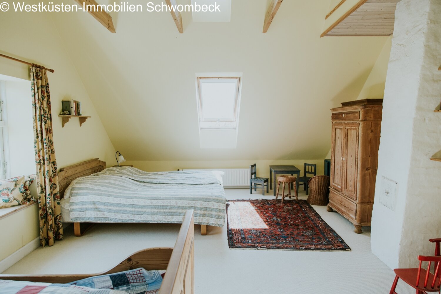 Schlafzimmer 1 DG