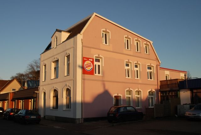 Heide: Die helle 4- Zi. Wohnung in der Innenstadt! 