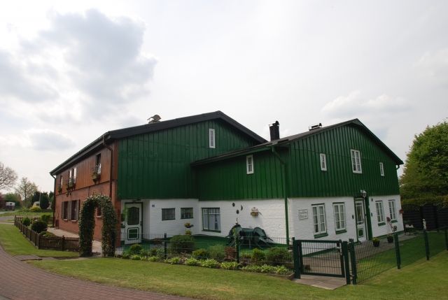 Tensbüttel-Röst: Das wunderschöne Mehrgenerationenhaus in ruhiger Ortsrandlage! 