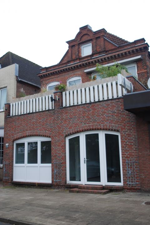 Heide: Für Singles oder Paare - Hübsche 3-Zi. Erdgeschosswohnung in der City! 