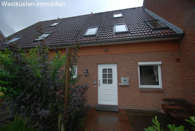 Heide: Das schöne Reihenmittelhaus in ruhiger, stadtnaher Lage! 