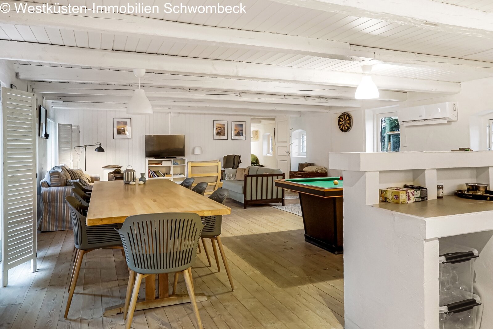 Wohn/ Esszimmer