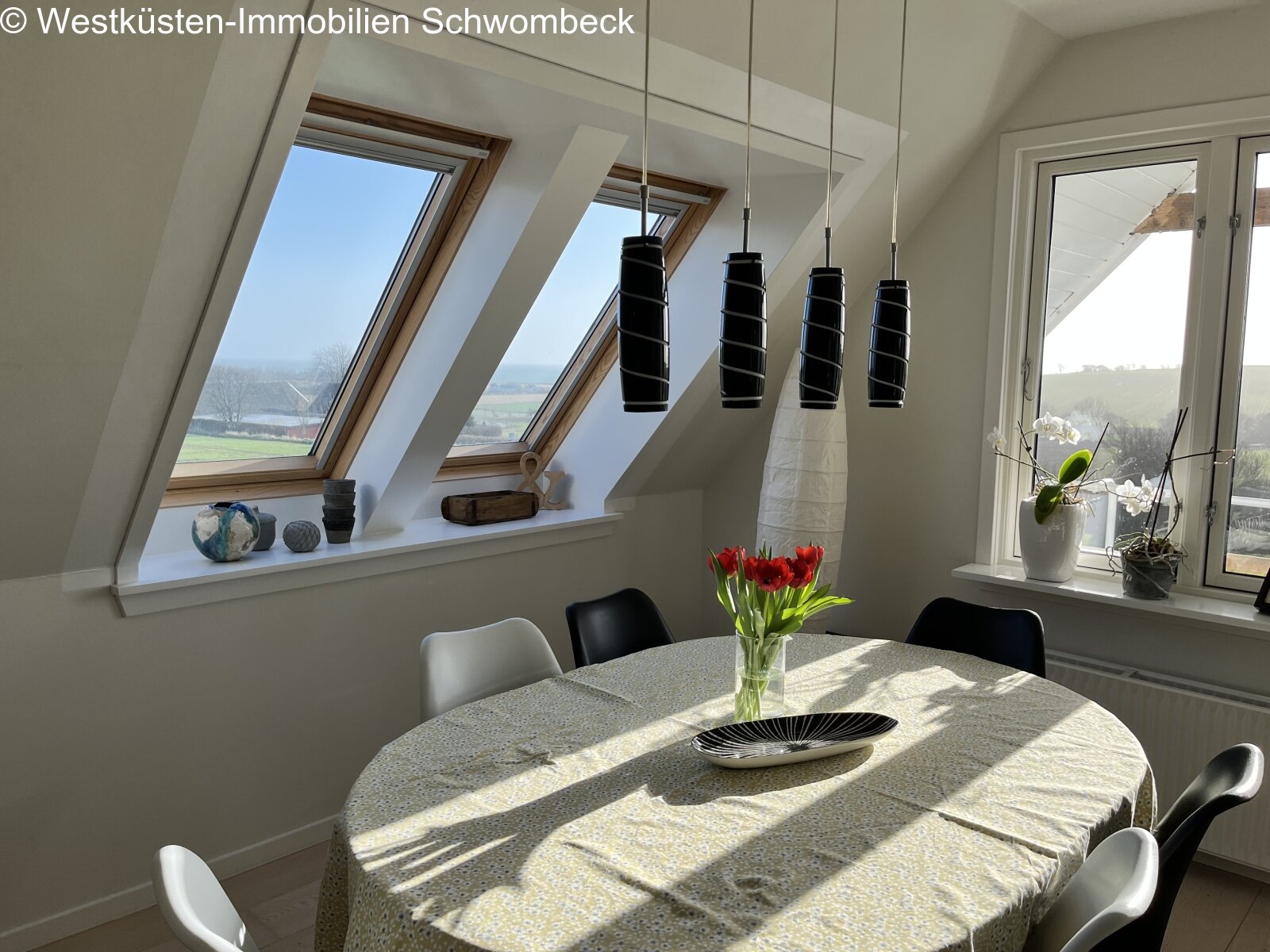 Wohnzimmer DG
