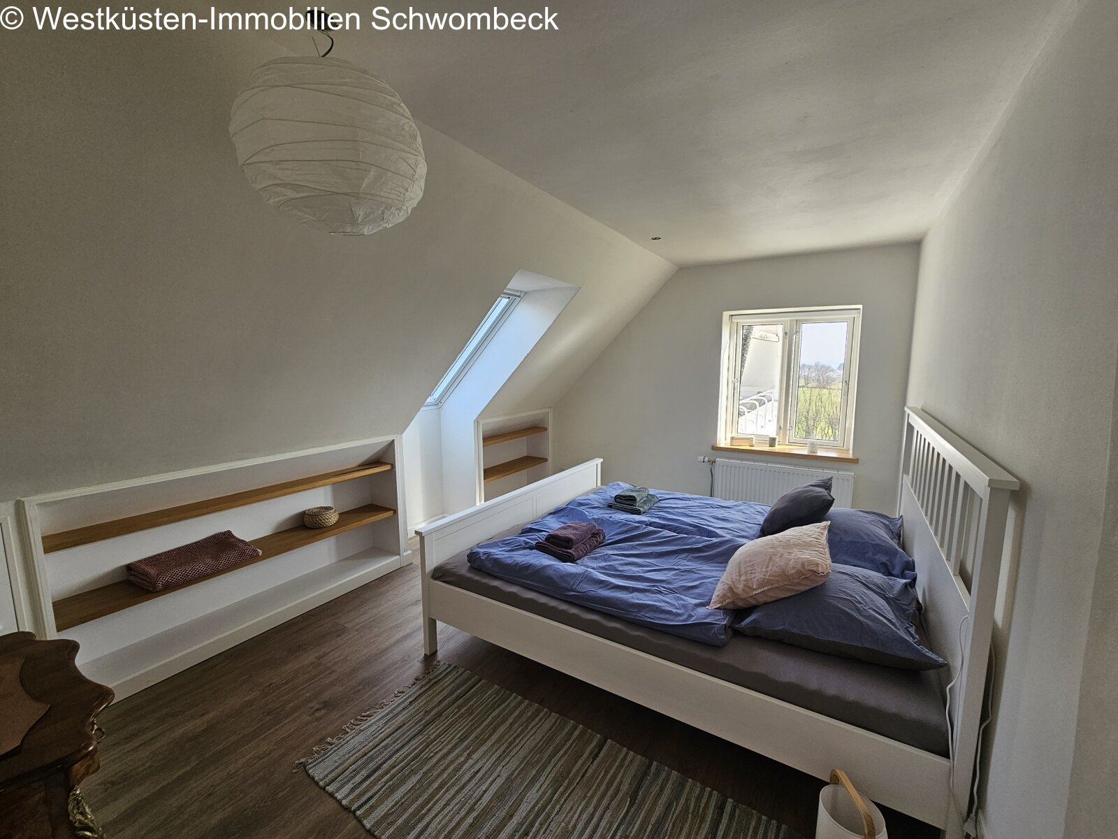 Schlafzimmer DG