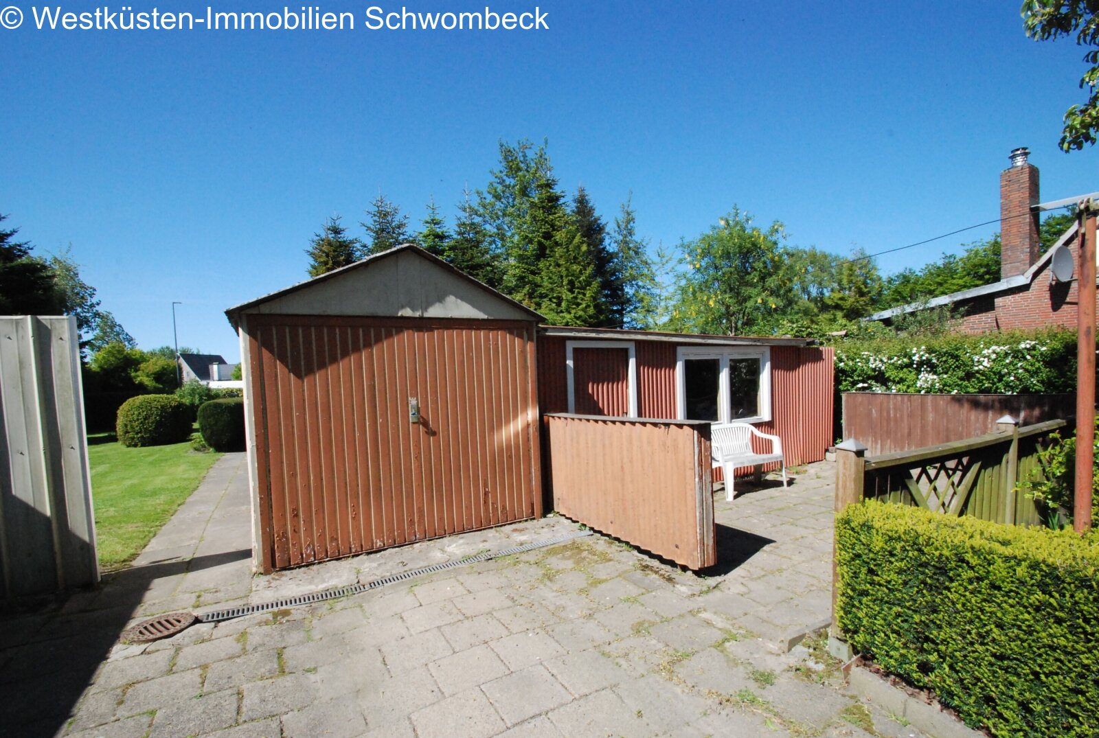 Garage/ Auffahrt