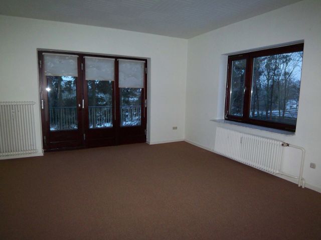 Heide: Große Maisonette-Wohnung mit Balkon! 