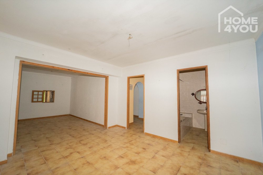 Stadthaus-mit-Projekt-grosse-Grundstück-2