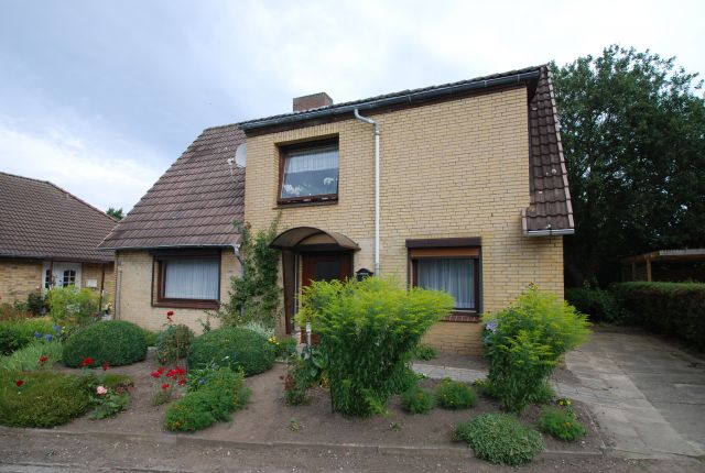 Heide: Die gemütliche 2-Zimmer-Wohnung in ruhiger Sackgassenlage! 