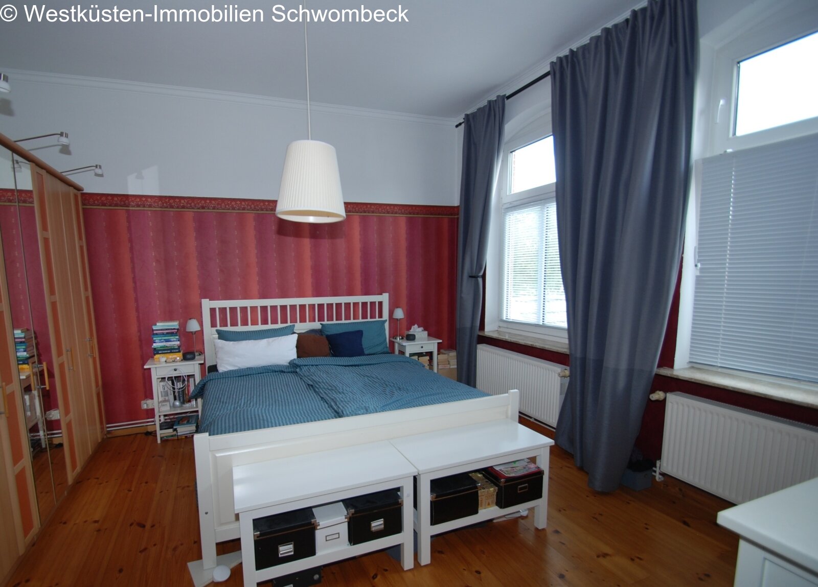 Schlafzimmer DG
