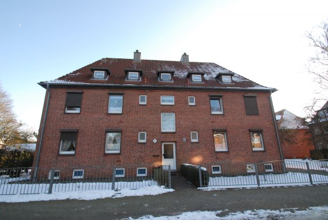 Heide: Die gepflegte 2-Zimmer-Wohnung in ruhiger Lage nähe WKK ! 