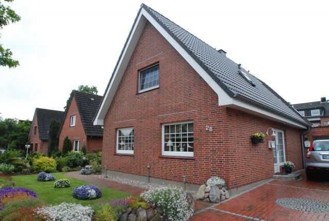 Heide: Gepflegte 2-Zimmer-Single-Wohnung in ruhiger Lage! 