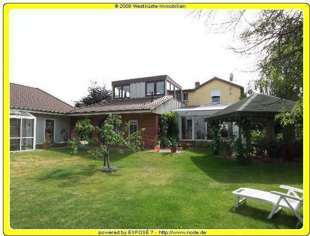 Hemmingstedt: Schönes Anwesen in verkehrsgünstiger Lage! 