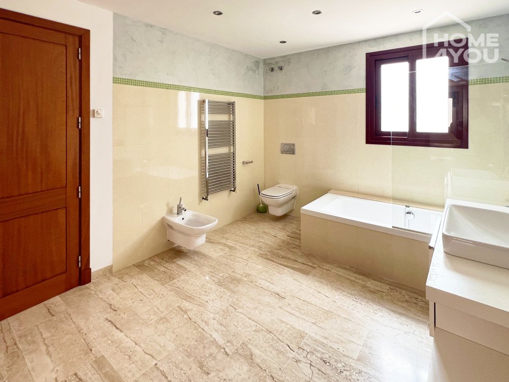 Badezimmer 4 Ansicht 2 Badezimmer 4 Ansicht 2