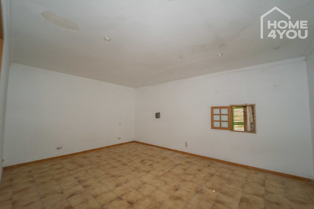 Stadthaus-mit-Projekt-grosse-Grundstück-3