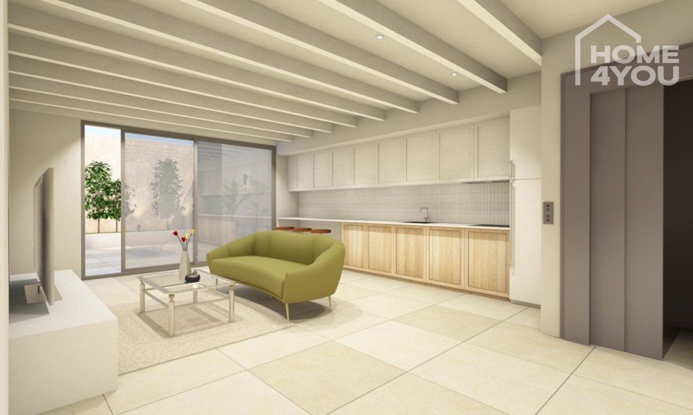 mit Aufzug mit Aufzug