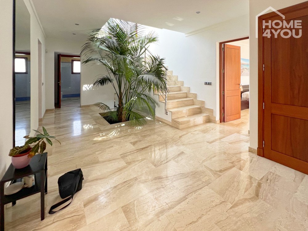 Eingangsbereich Ansicht 2 Eingangsbereich Ansicht 2