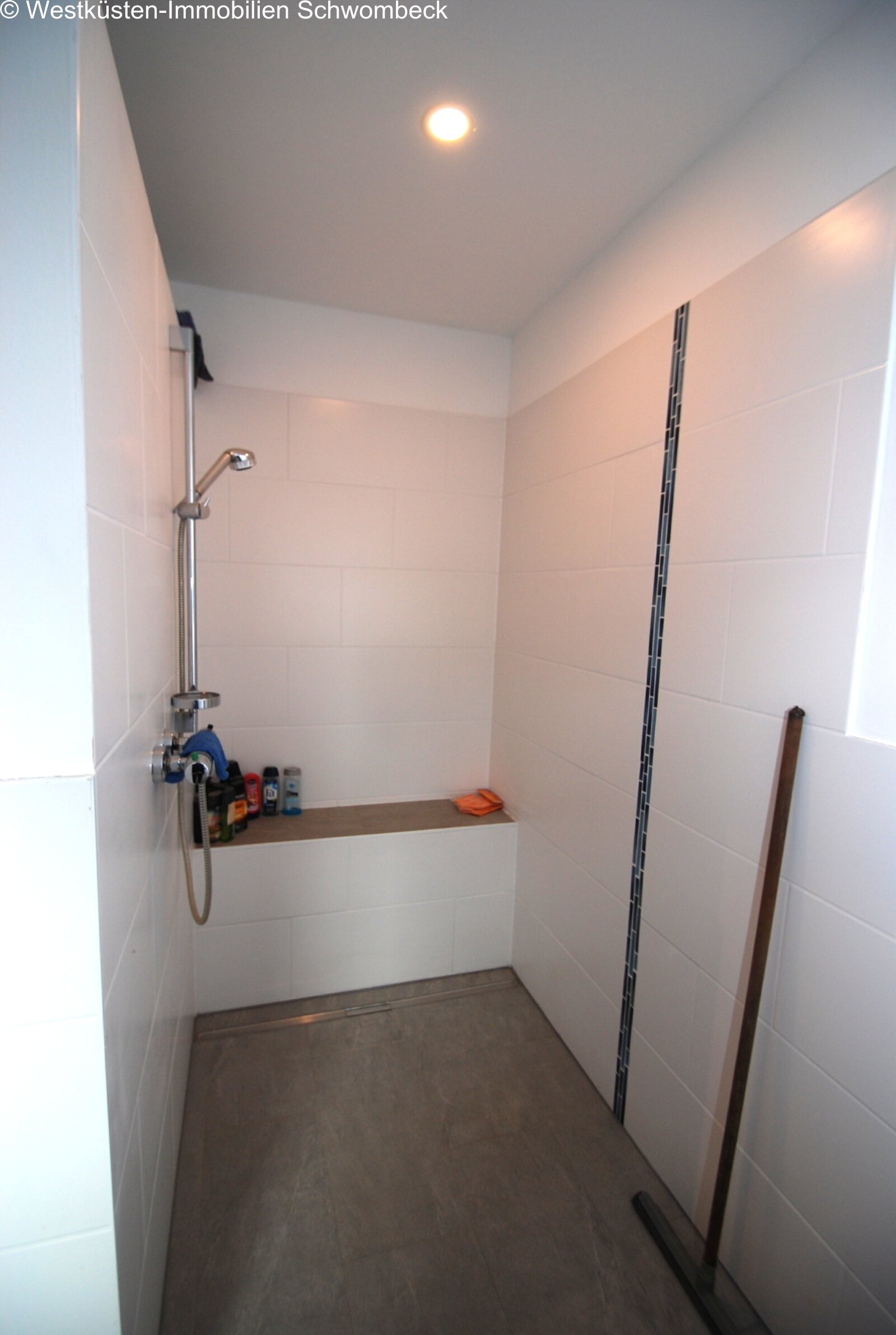 Große Dusche Bungalow