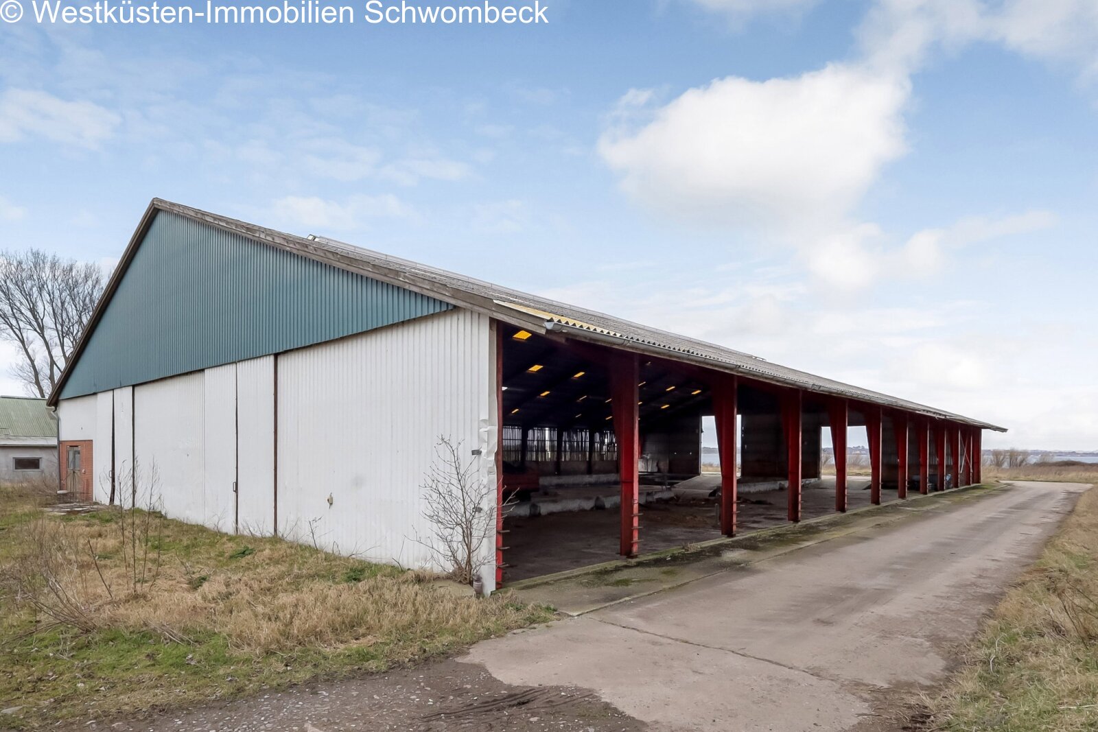 Aussenansicht Offenstall