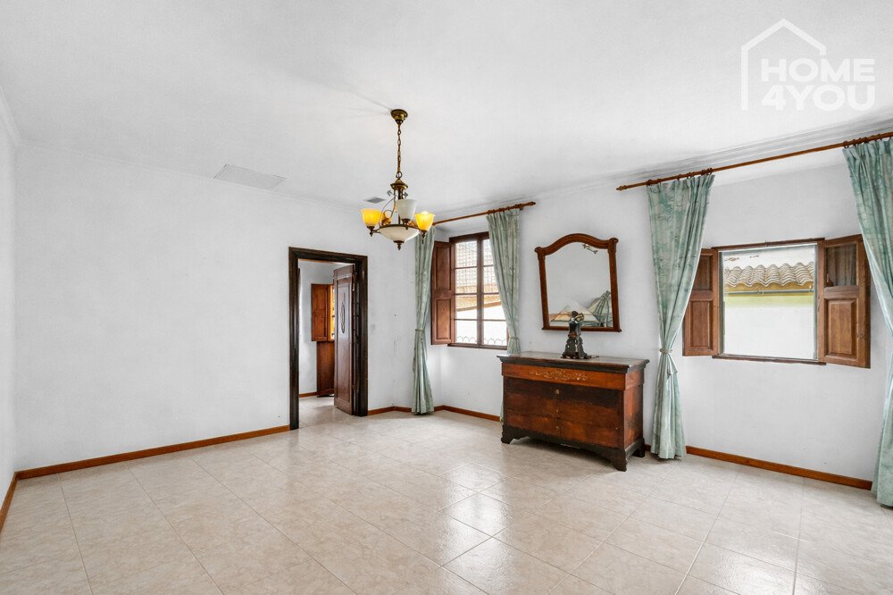 Felanitx: Stadthaus mit Gästeapartment in Felanitx – 308 m², 4 SZ, 1 Bad, Terrasse, Garten, Garage, Pooloption 