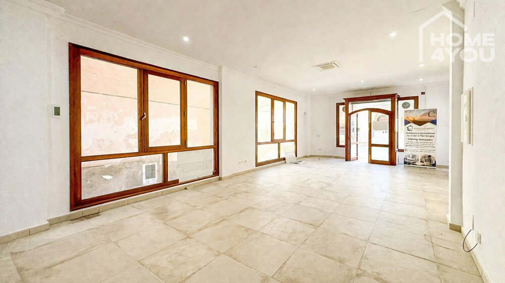 Felanitx: Top-Lage für Ihr Business: Lokal mit Klima, WC & Kapitalanlage-Potenzial direkt am Rathaus Felanitx 