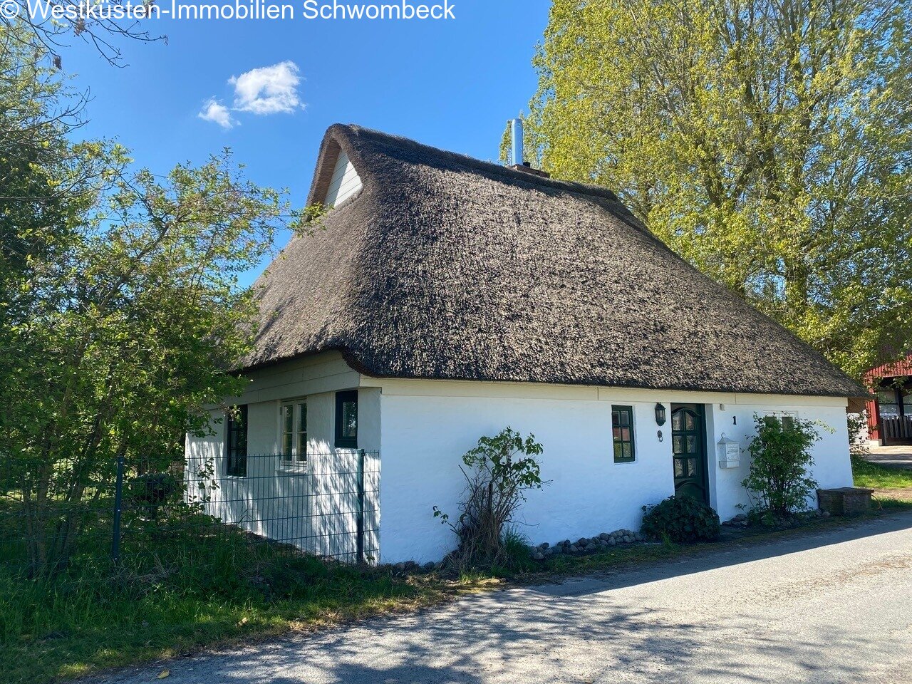 Charmantes Reetdachhaus mit authentischem Charakter Charmantes Reetdachhaus mit authentischem Charakter