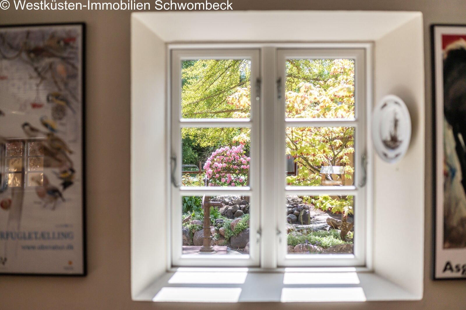 Fenster mit Blick ins Grüne