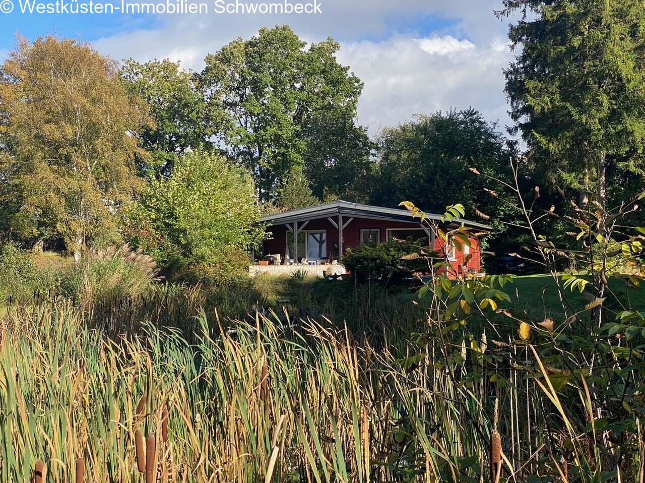 Haus mit Teich 1 Haus mit Teich 1
