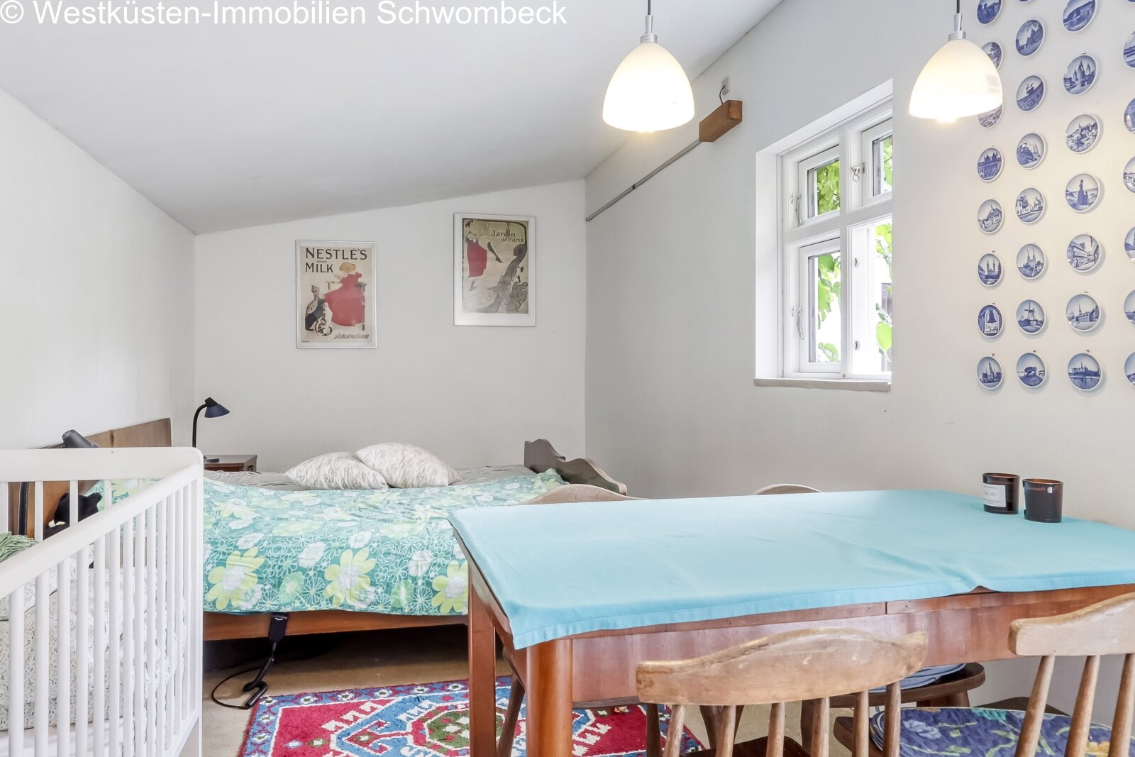 Kinderzimmer mit intelligenter Raumaufteilung und Stauraum-Integration Kinderzimmer mit intelligenter Raumaufteilung und Stauraum-Integration