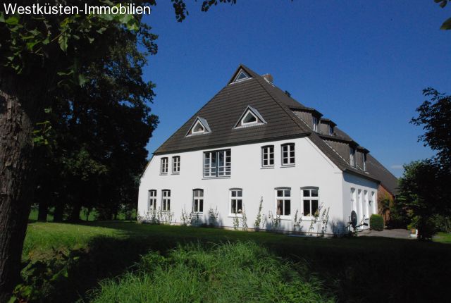 Helse Darenwurth: Reserviert! Der elegante Landsitz in Warftlage und Nordseenähe! 