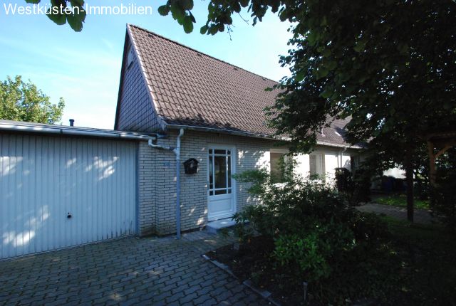 Heide:  Saniertes 3-Zimmer-Reihenendhaus in ruhiger Sackgassenlage! 