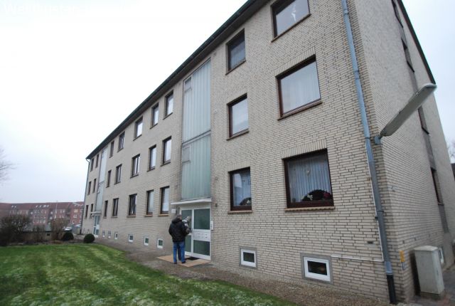 Brunsbüttel: Sehr schöne, renovierte Maisonette-Wohnung mit Elbblick! 