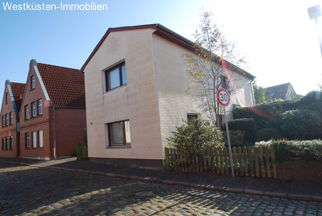 Heide: Das attraktive Stadthaus in ruhiger Zentrumslage! 